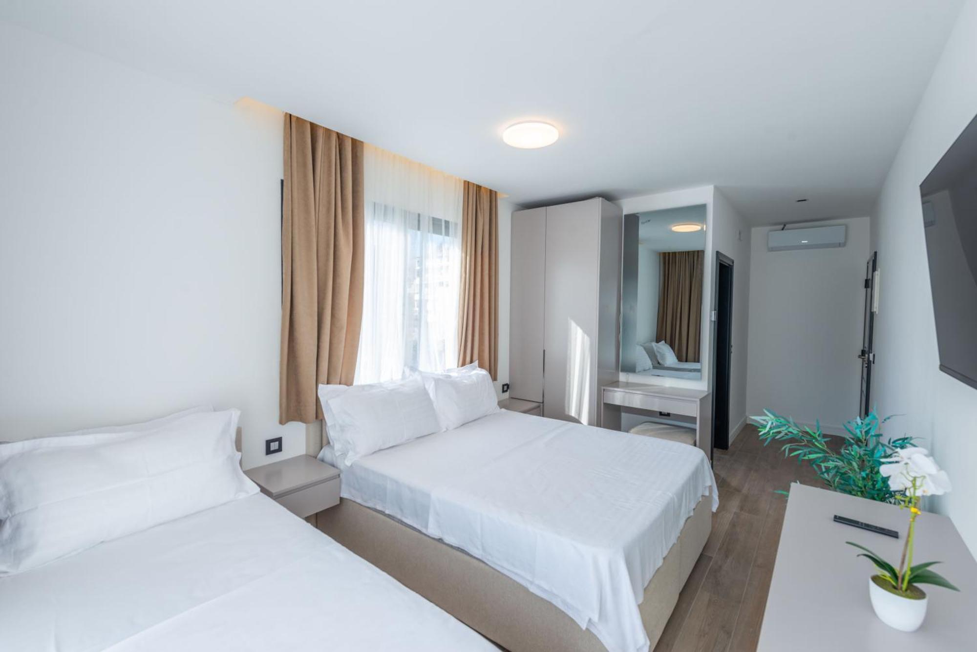 Botanica Boutique Hotel Ulcinj Buitenkant foto