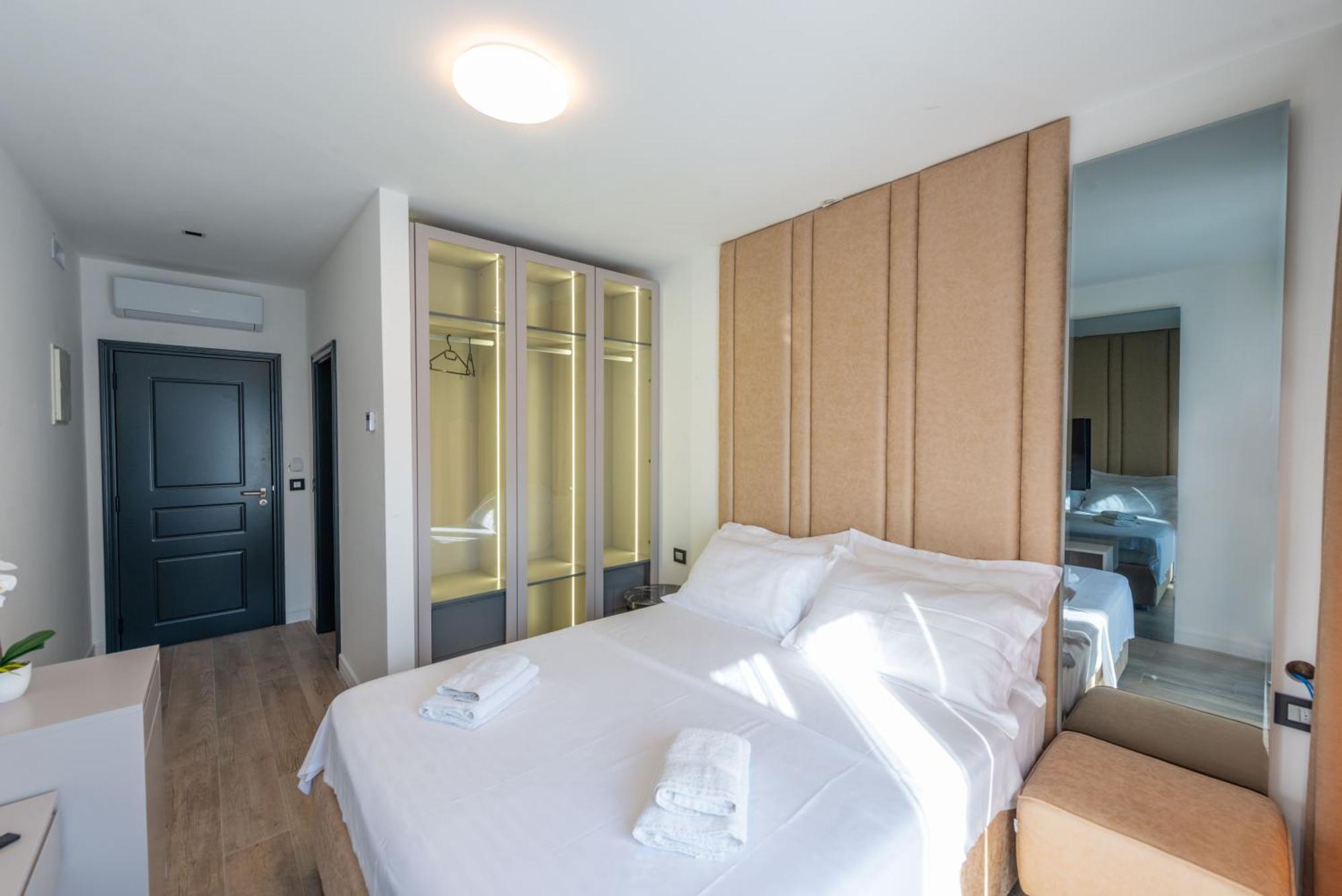 Botanica Boutique Hotel Ulcinj Buitenkant foto