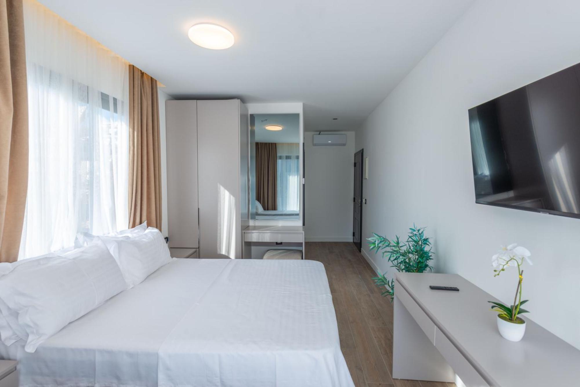 Botanica Boutique Hotel Ulcinj Buitenkant foto