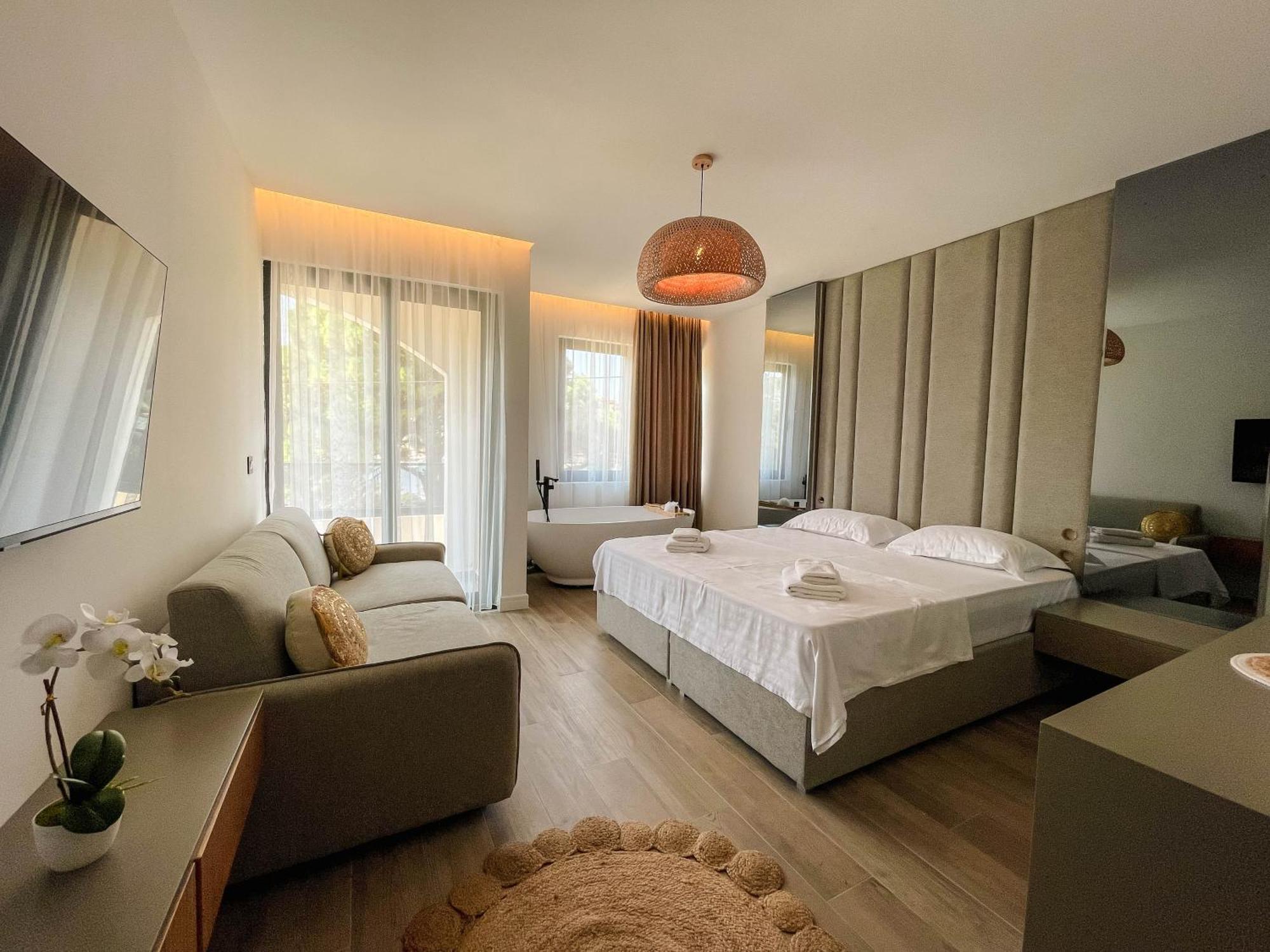 Botanica Boutique Hotel Ulcinj Buitenkant foto