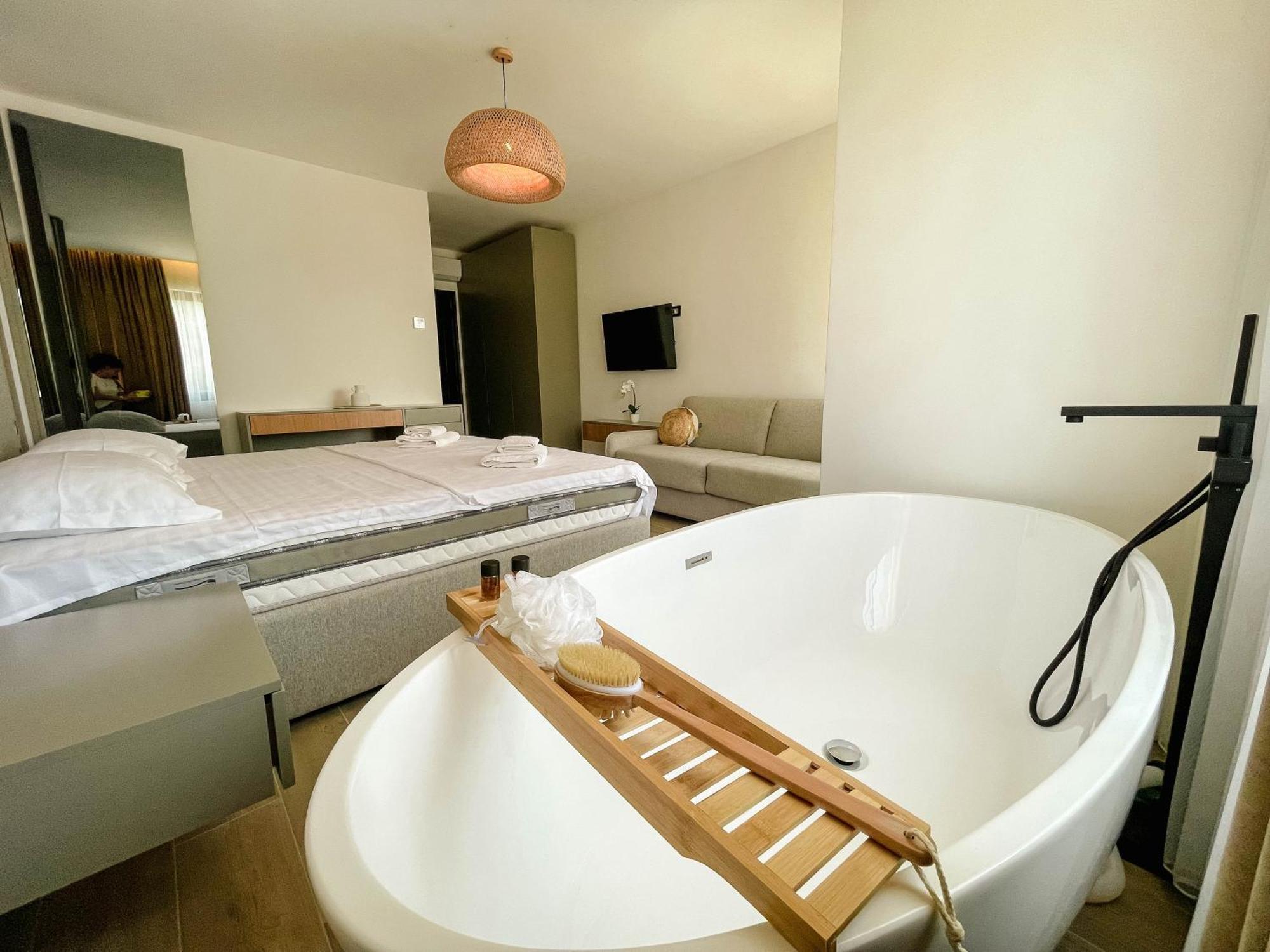 Botanica Boutique Hotel Ulcinj Buitenkant foto