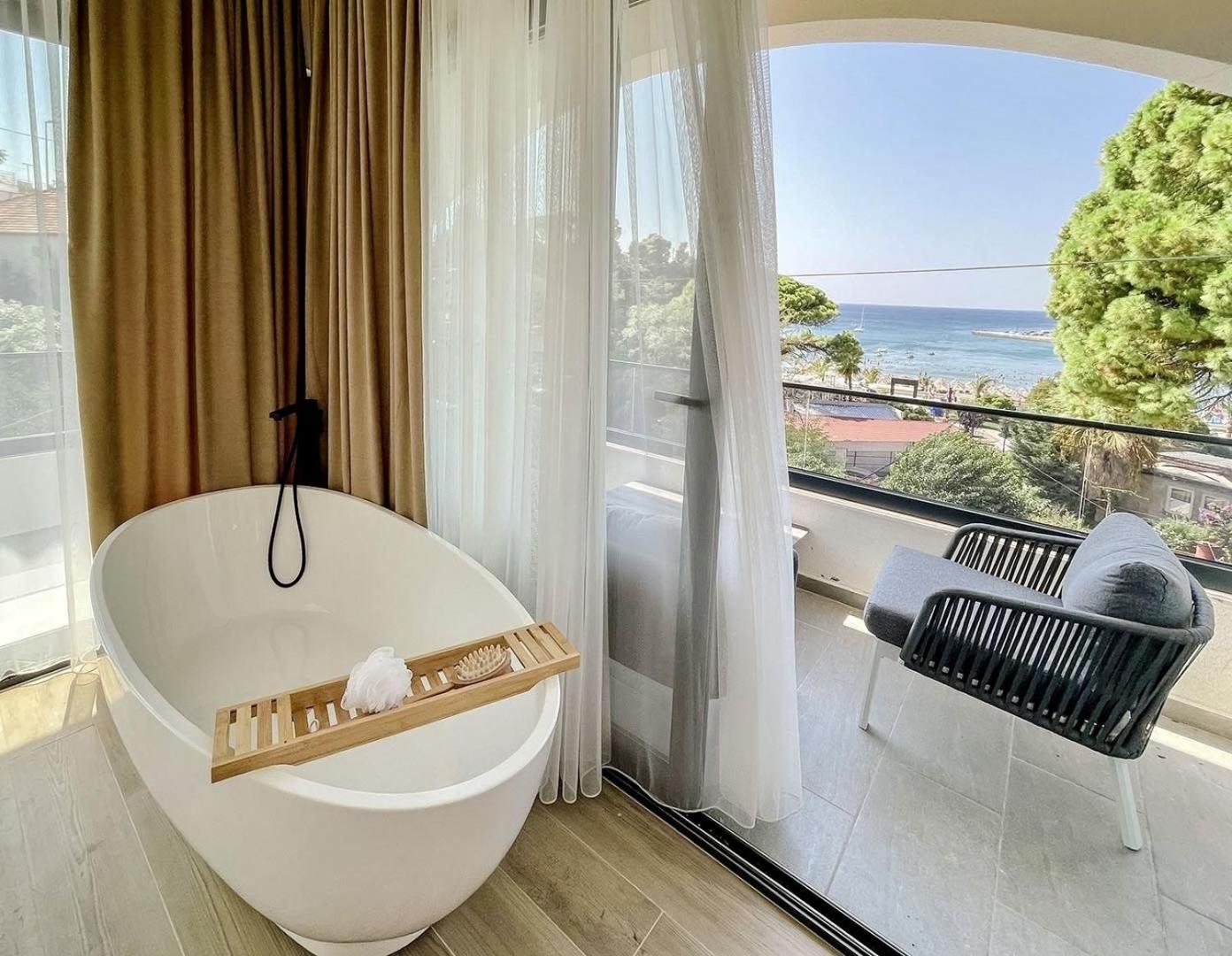 Botanica Boutique Hotel Ulcinj Buitenkant foto